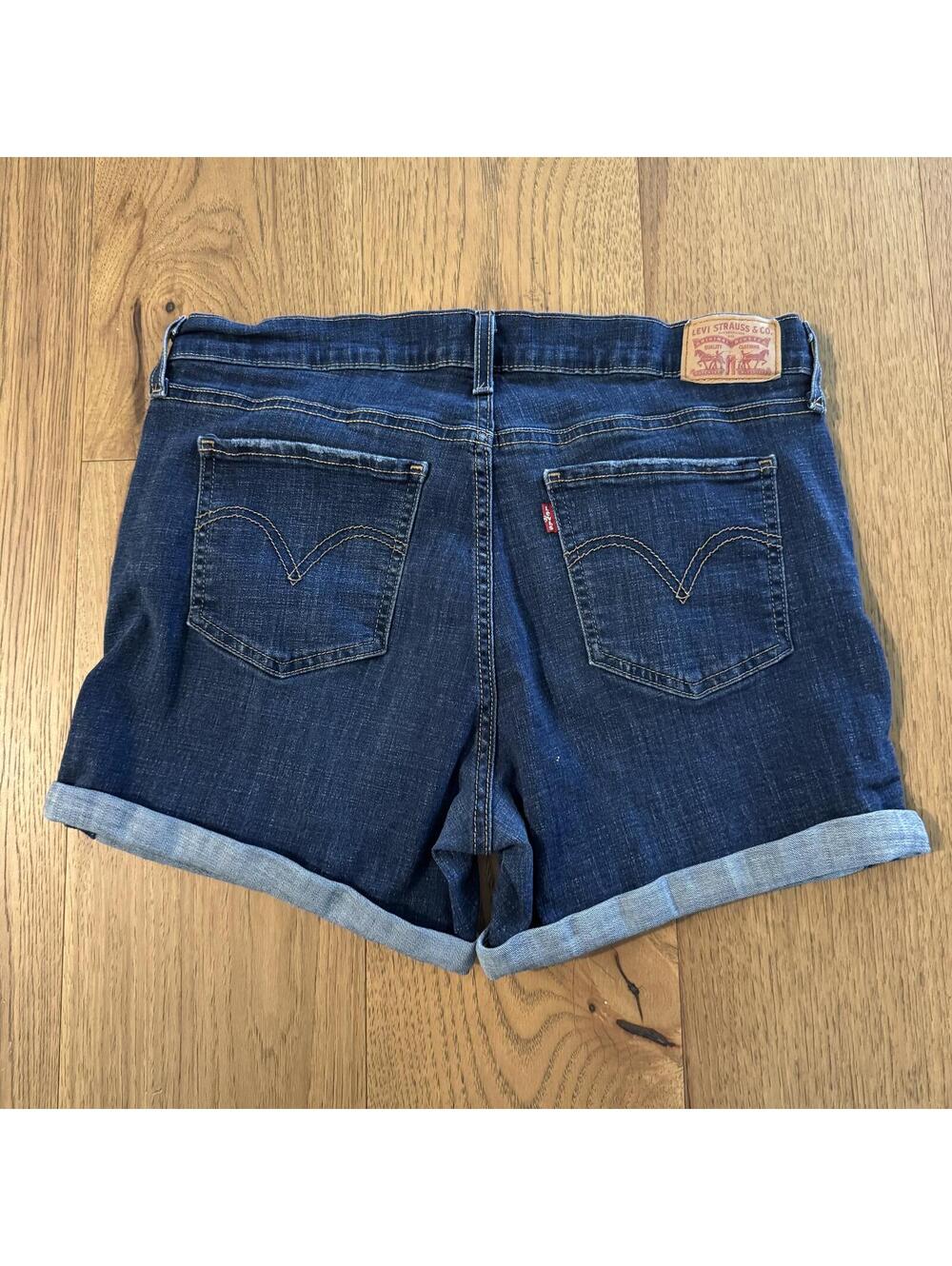 Levi's Mid Length Denim Shorts Size 32